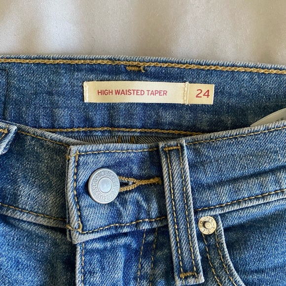 High waisted taper levi jeans - Picture 3 of 5